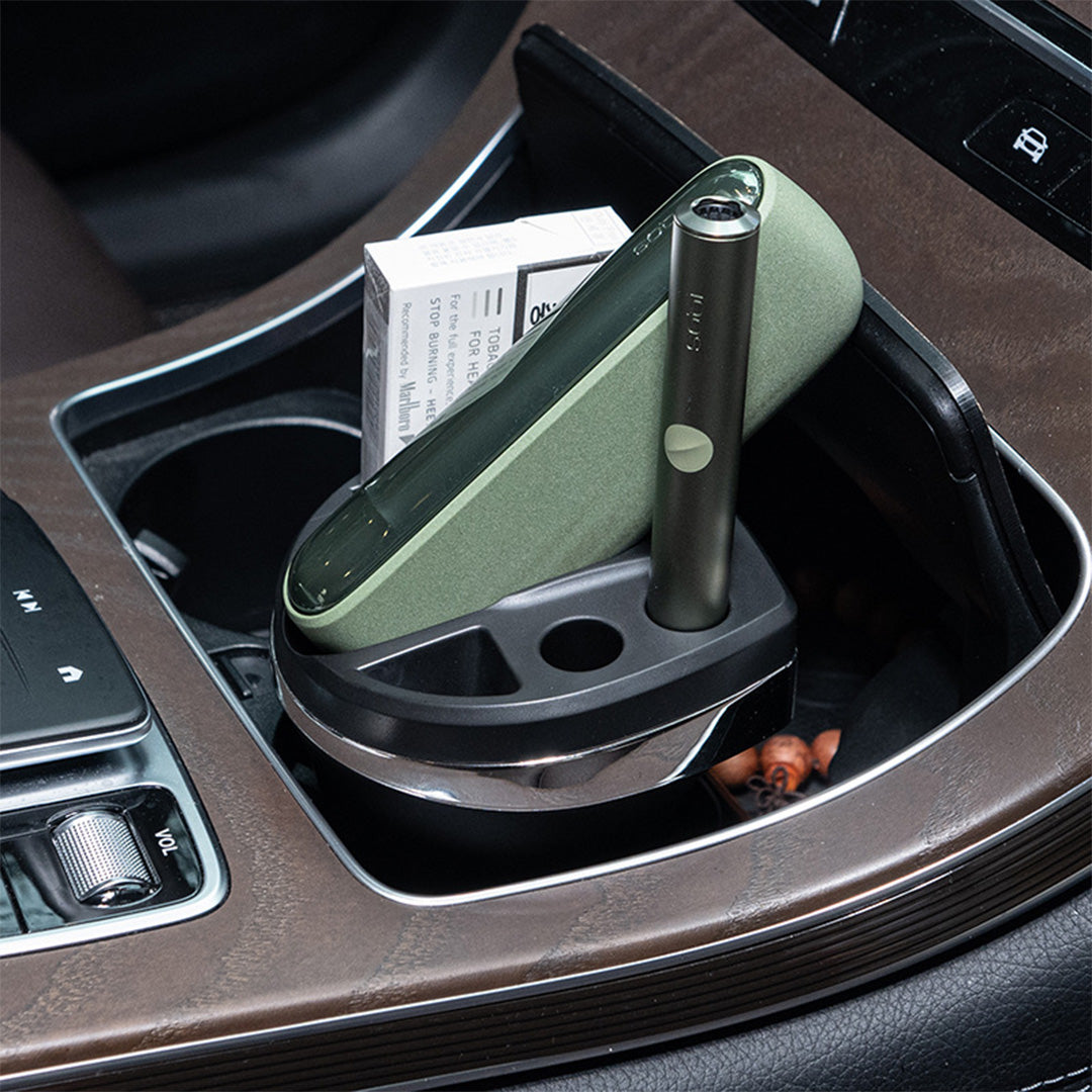 Auto punjač i držač za elektronske cigarete